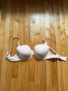 Victoria's Secret Pale Pink Lightly Lined T-Shirt Bra 36D
